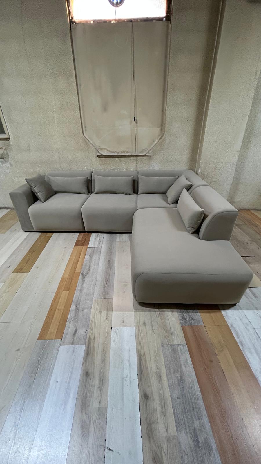 Canepe Mondblanc 280x225 cm 1090€